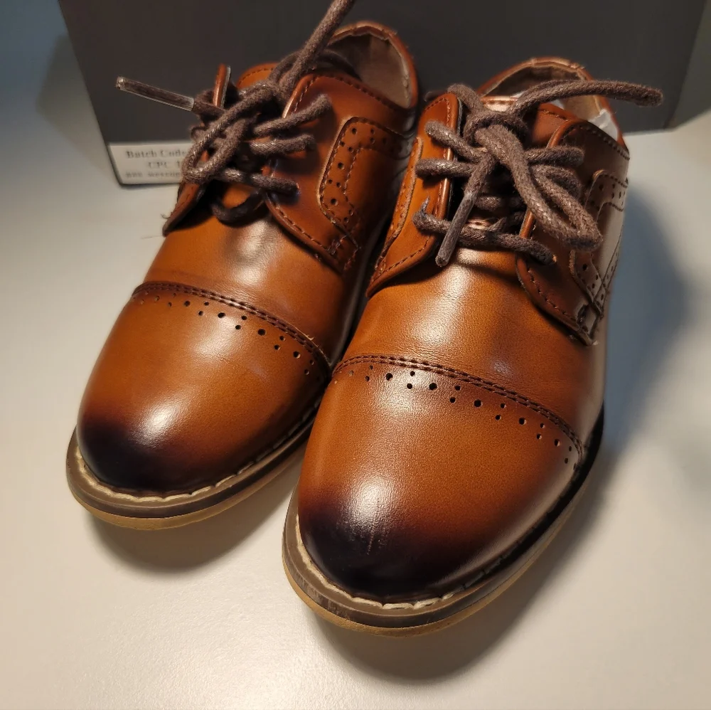 Size 6T Toddler Boys Lil Dickinson Oxford shoes....Stacy Adams